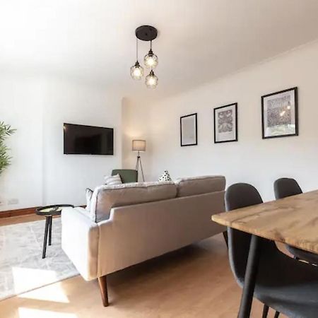 Metropolitan - 2 Bed, Private Parking Apartment, Great Commercial Home From Home Stay! Southampton Dış mekan fotoğraf