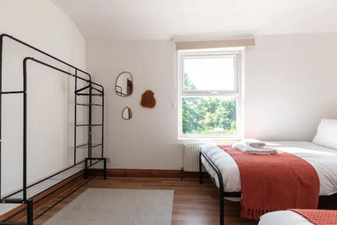 Metropolitan - 2 Bed, Private Parking Apartment, Great Commercial Home From Home Stay! Southampton Dış mekan fotoğraf