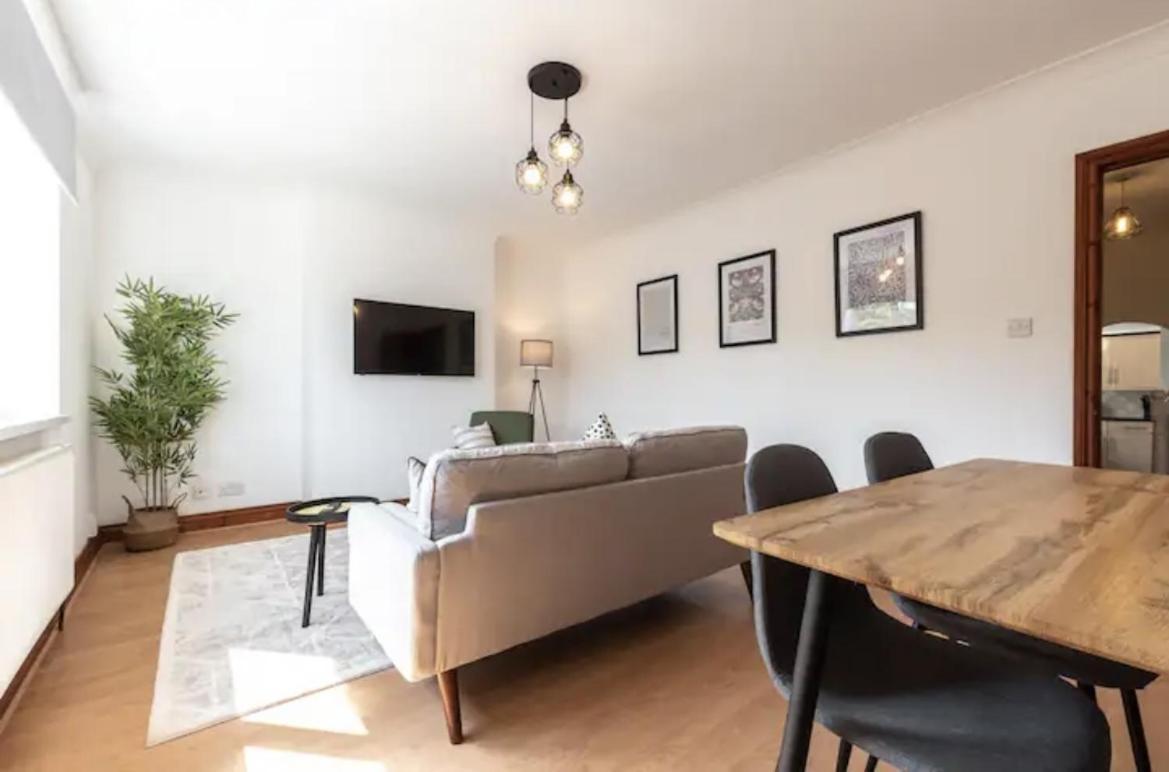 Metropolitan - 2 Bed, Private Parking Apartment, Great Commercial Home From Home Stay! Southampton Dış mekan fotoğraf